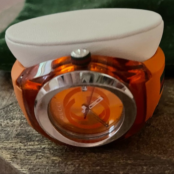 Unisex Authentic Gucci watch Orange 🍊 color - Picture 1 of 7